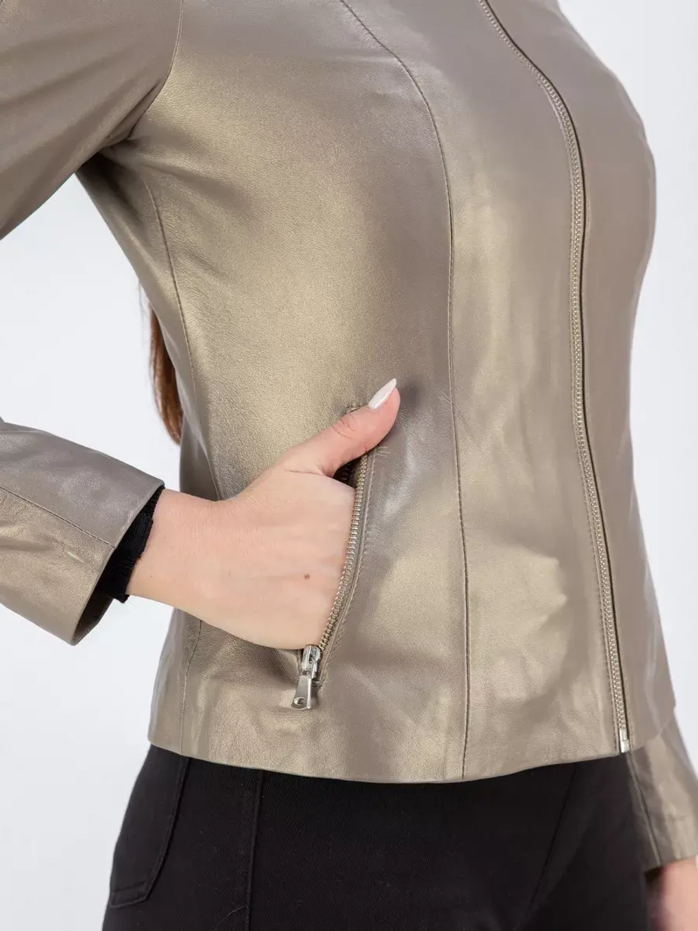 Кожаная куртка демисезонная на молнии