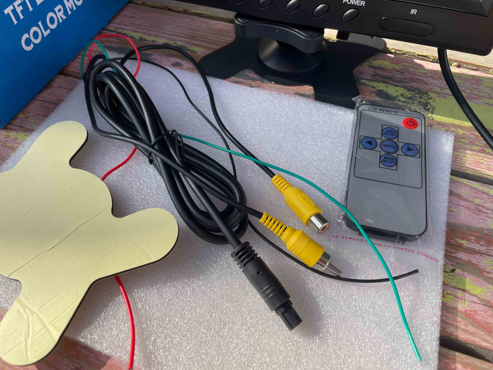 TDS TS-CAV32 Монитор автомобильный (9",800*480,9-45В)