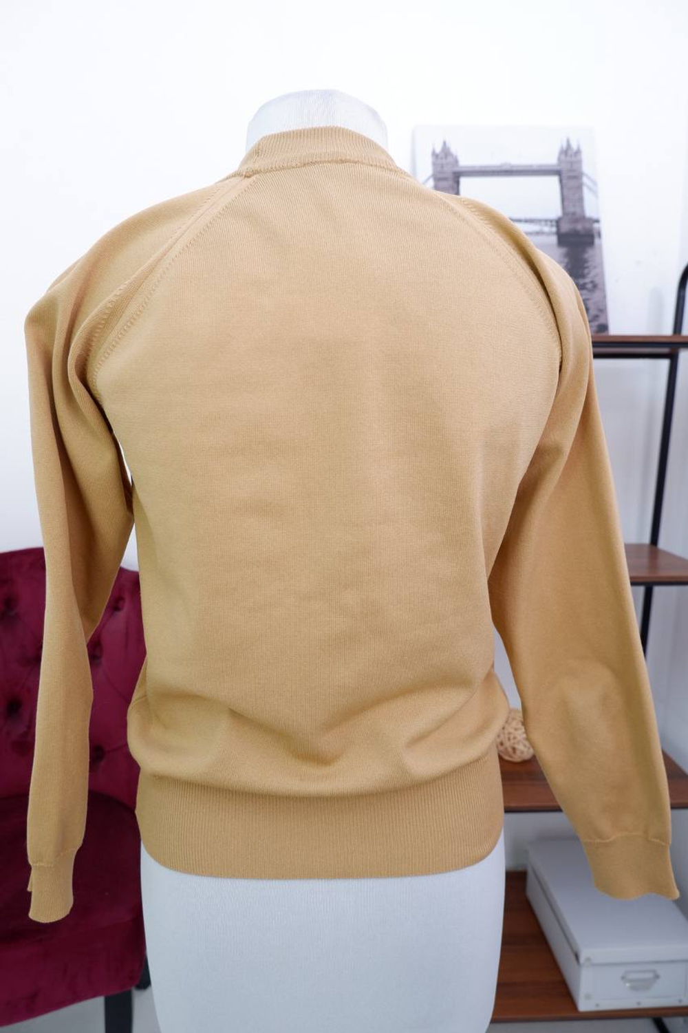 Джемпер для базового образа, на 42 размер