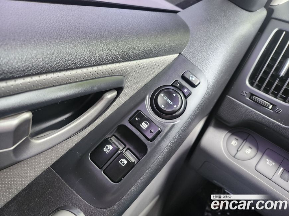 Hyundai The New Grand Starex Van 3-х местный (01.2020)