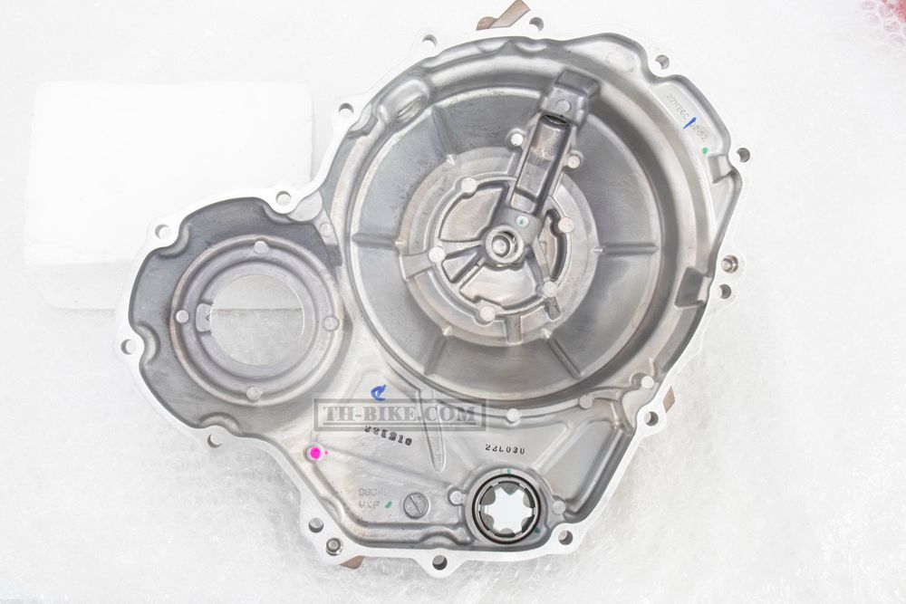 11330-MKP-D00. COVER COMP., R. CRANKCASE. HONDA