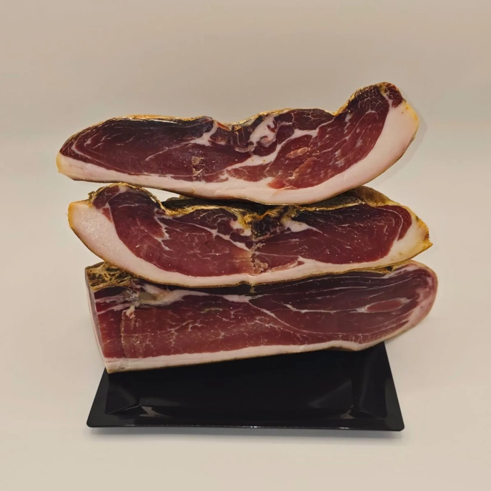 Сибирский провесной окорок 2 кг кусковой