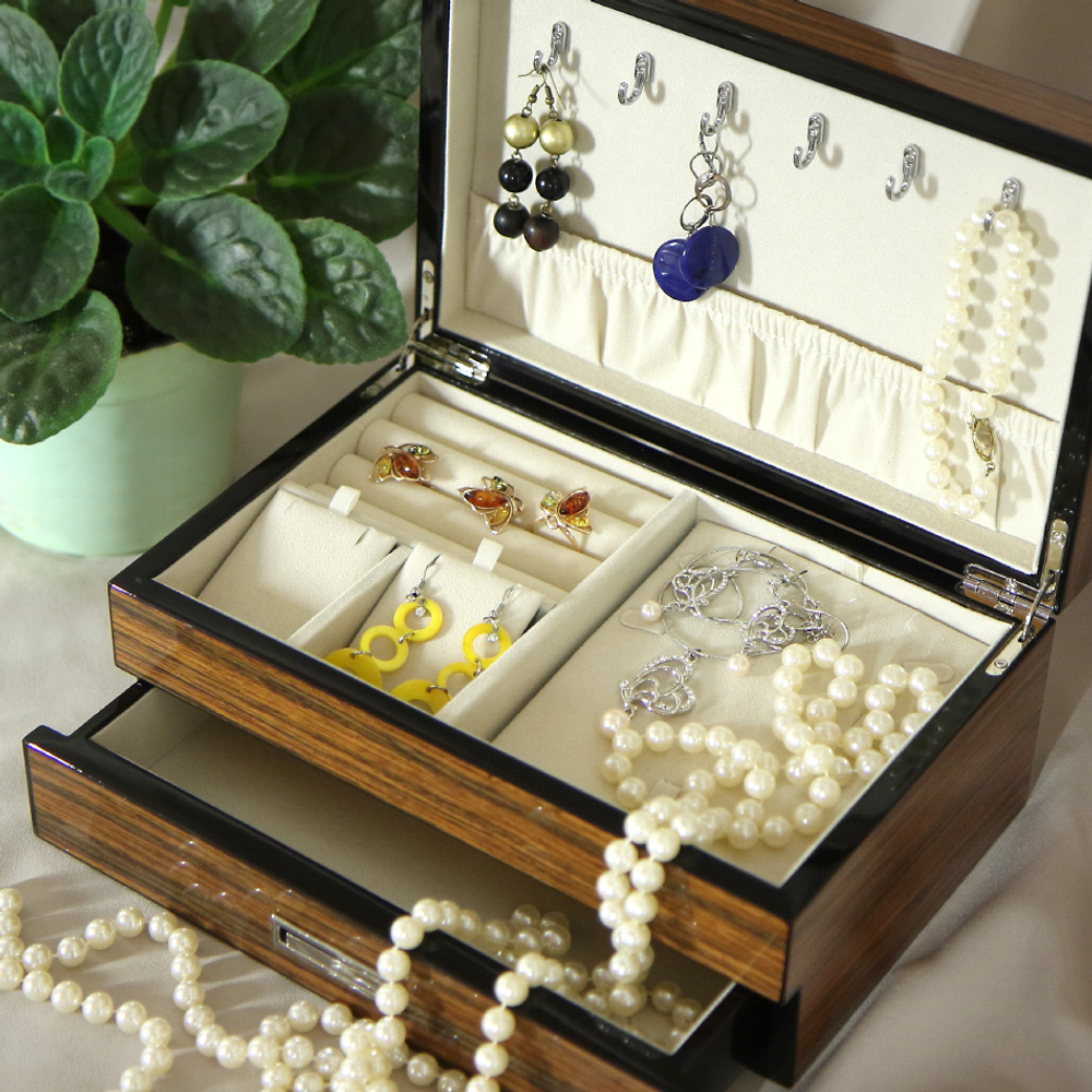 Шкатулка для ювелирных украшений