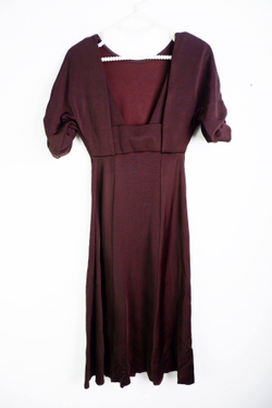 Платье Cos для деловой встречи, маркировка XS, визуально на 42 размер