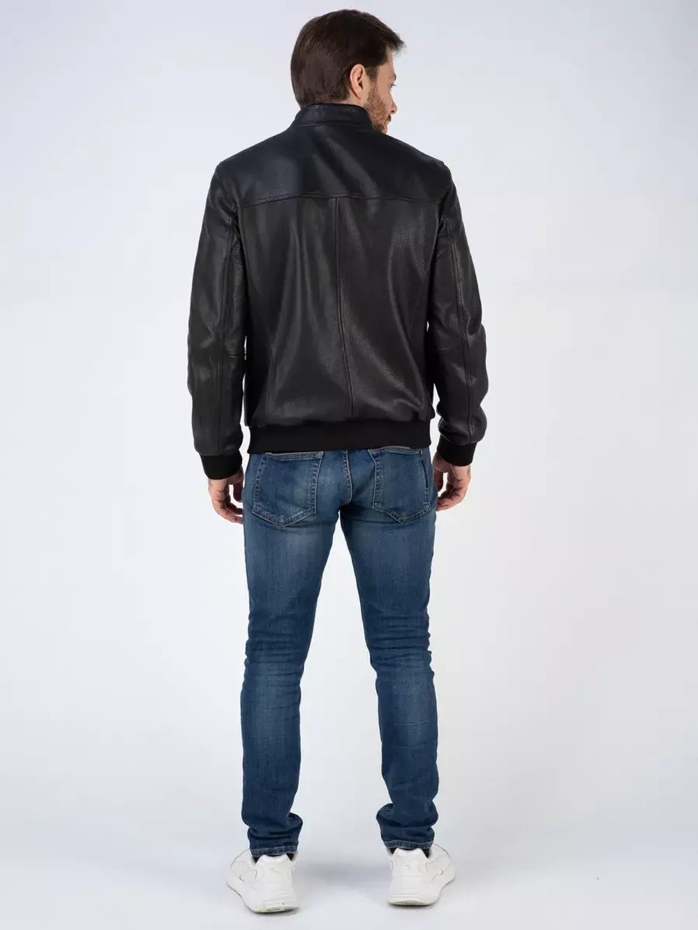 Кожаная куртка демисезонная