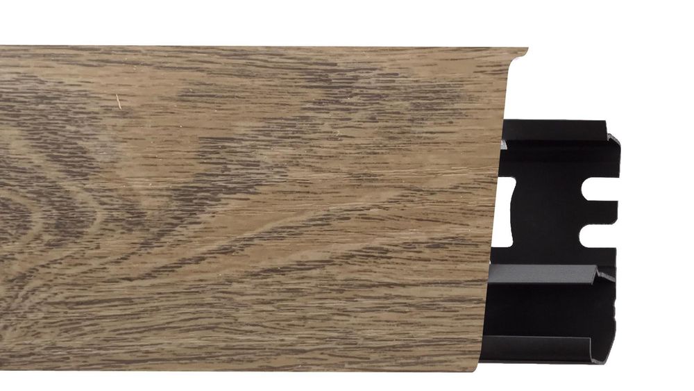 Плинтус Indo 11 дуб горный, 2500x70x26 мм