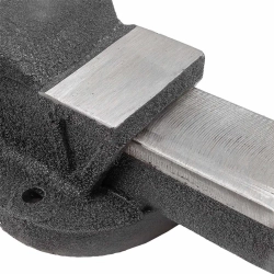 Тиски стальные с наковальней 6''(150мм) FORSTIME FT-6540206