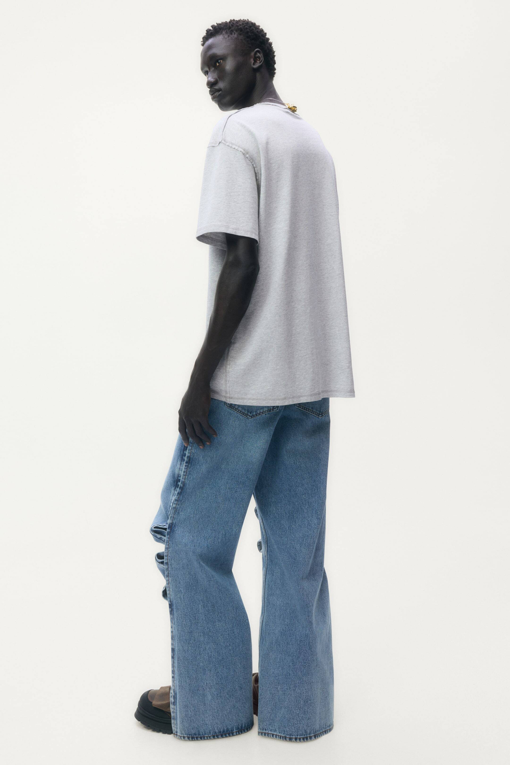 H&M - Glenn Martens Футболка с вышивкой, светло-серый