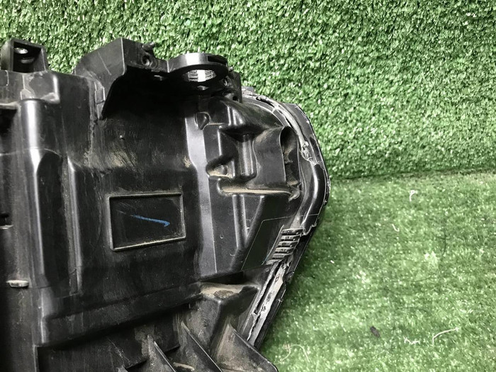 Битая Фара левая BMW X5 G05 (2018-2023) LED