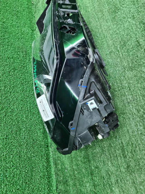 Битая Фара правая Geely Coolray (19-23) галоген