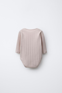 ZARA НАБОР ИЗ ПЯТИ БОДИ С ЦВЕТОЧНЫМ ПРИНТОМ, ПУДРОВО-РОЗОВЫЙ