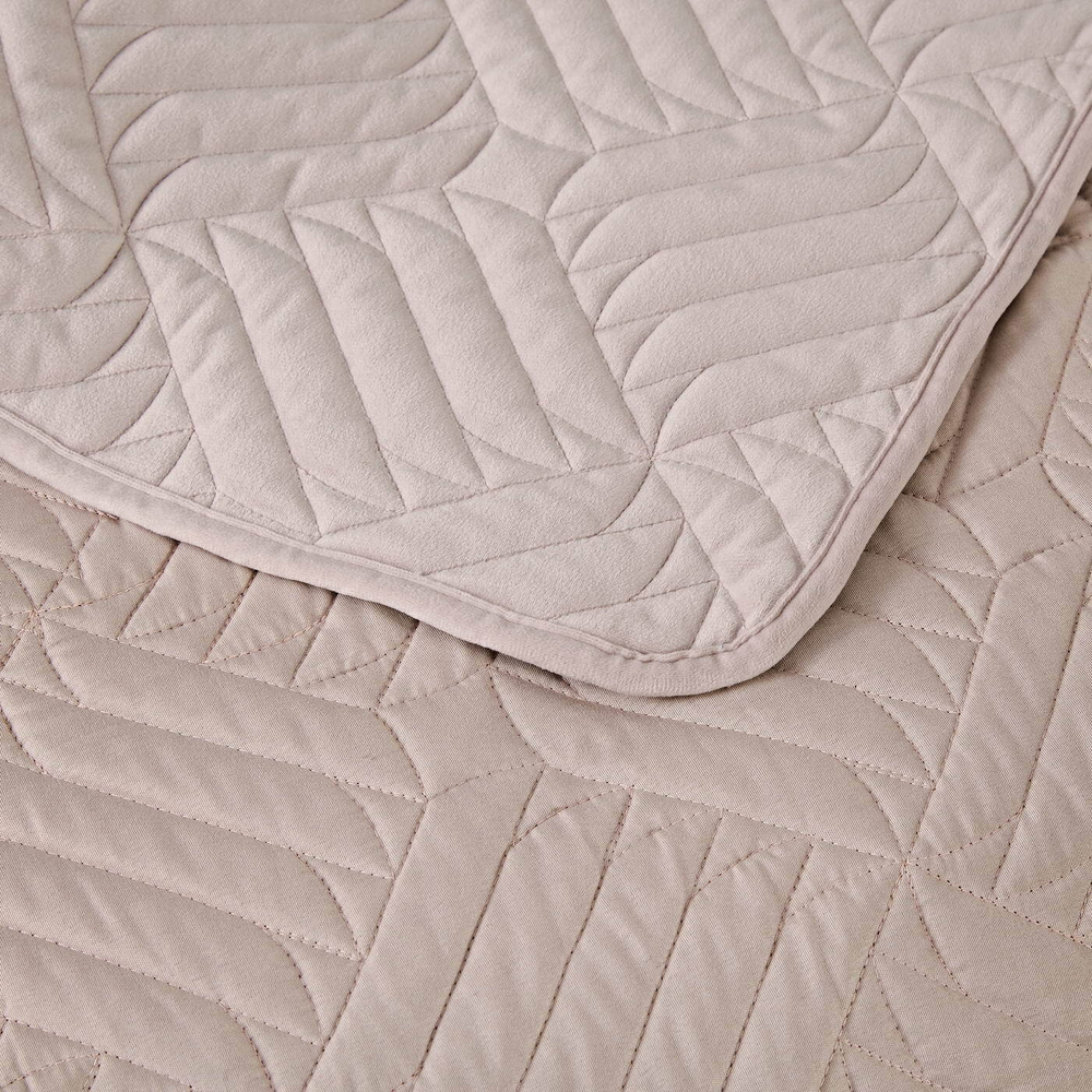 Покрывало 160x220 Sofi De MarkO Армандо кремовое