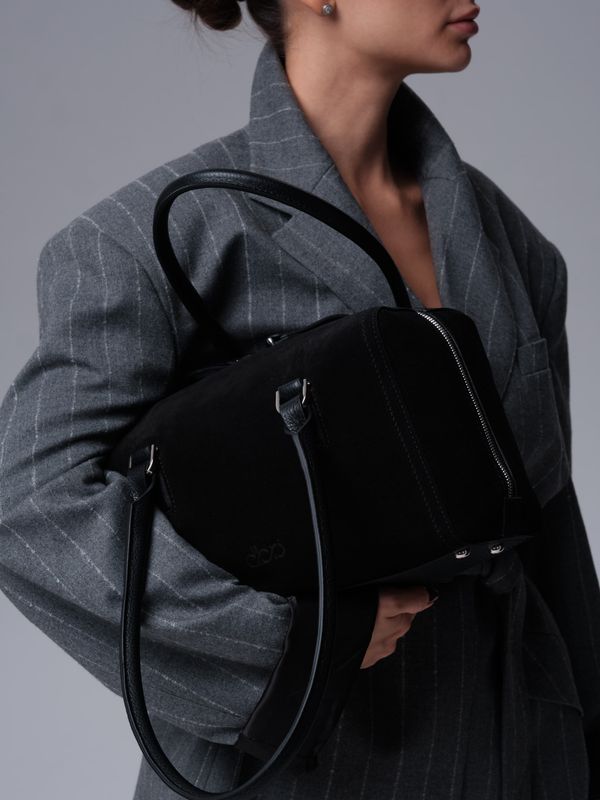 Замшевая сумка Cube DBR 31333 черный велюр