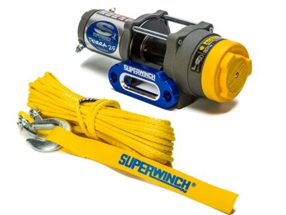 Лебедка Terra 25 SR 12В c синтетическим тросом Лебедка Terra 25 SR 12В c синтетическим тросом