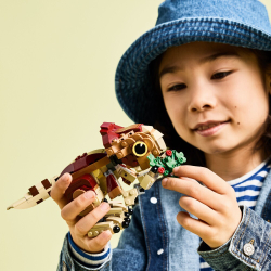 LEGO Jurassic World - Детеныш динозавра Долорес: аквилопс 76970