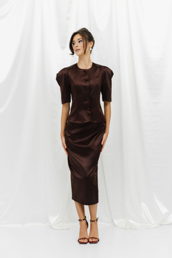 Блуза из атласа на пуговицах шоколадная