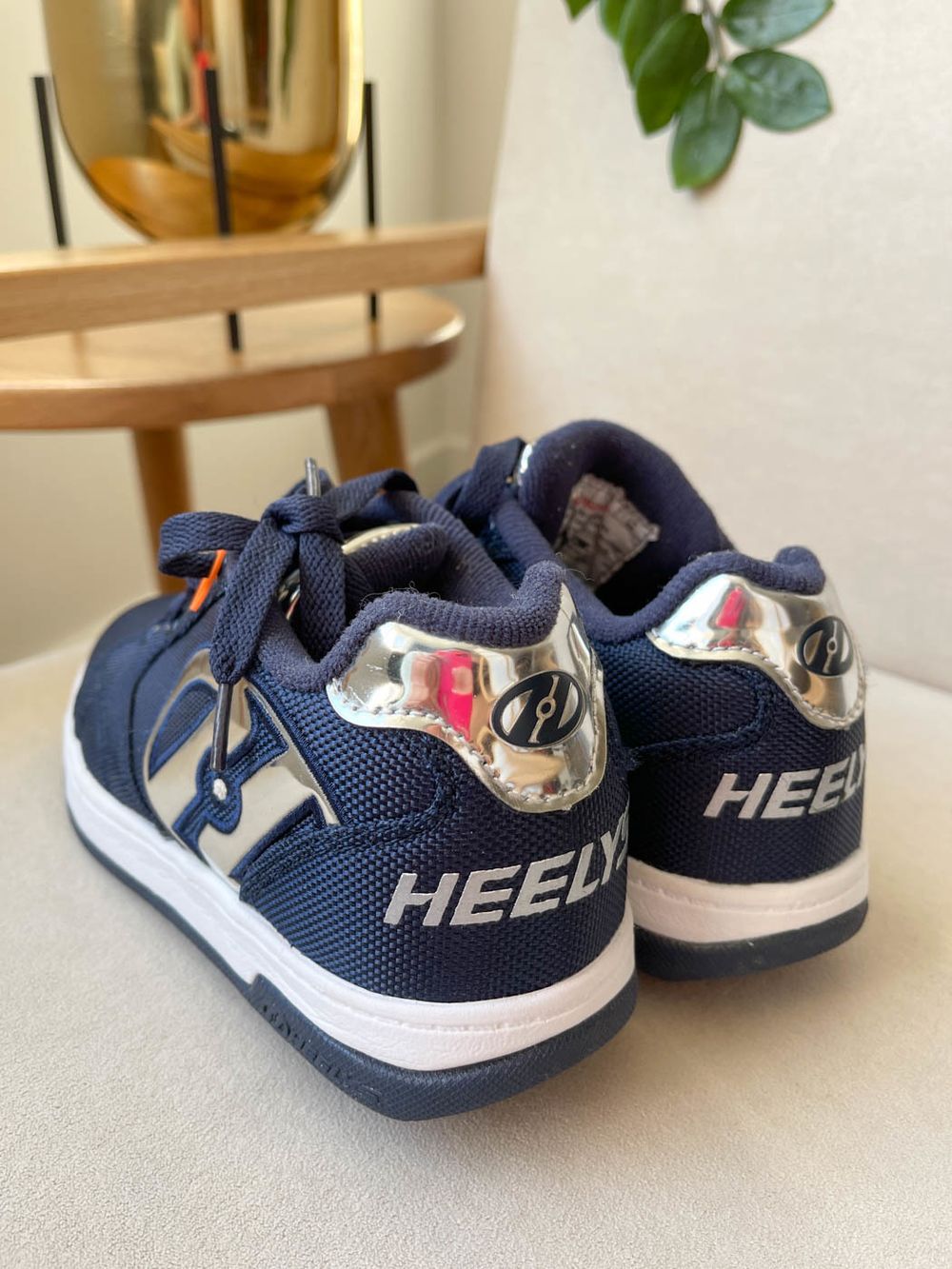Роликовые кроссовки Heelys, 32