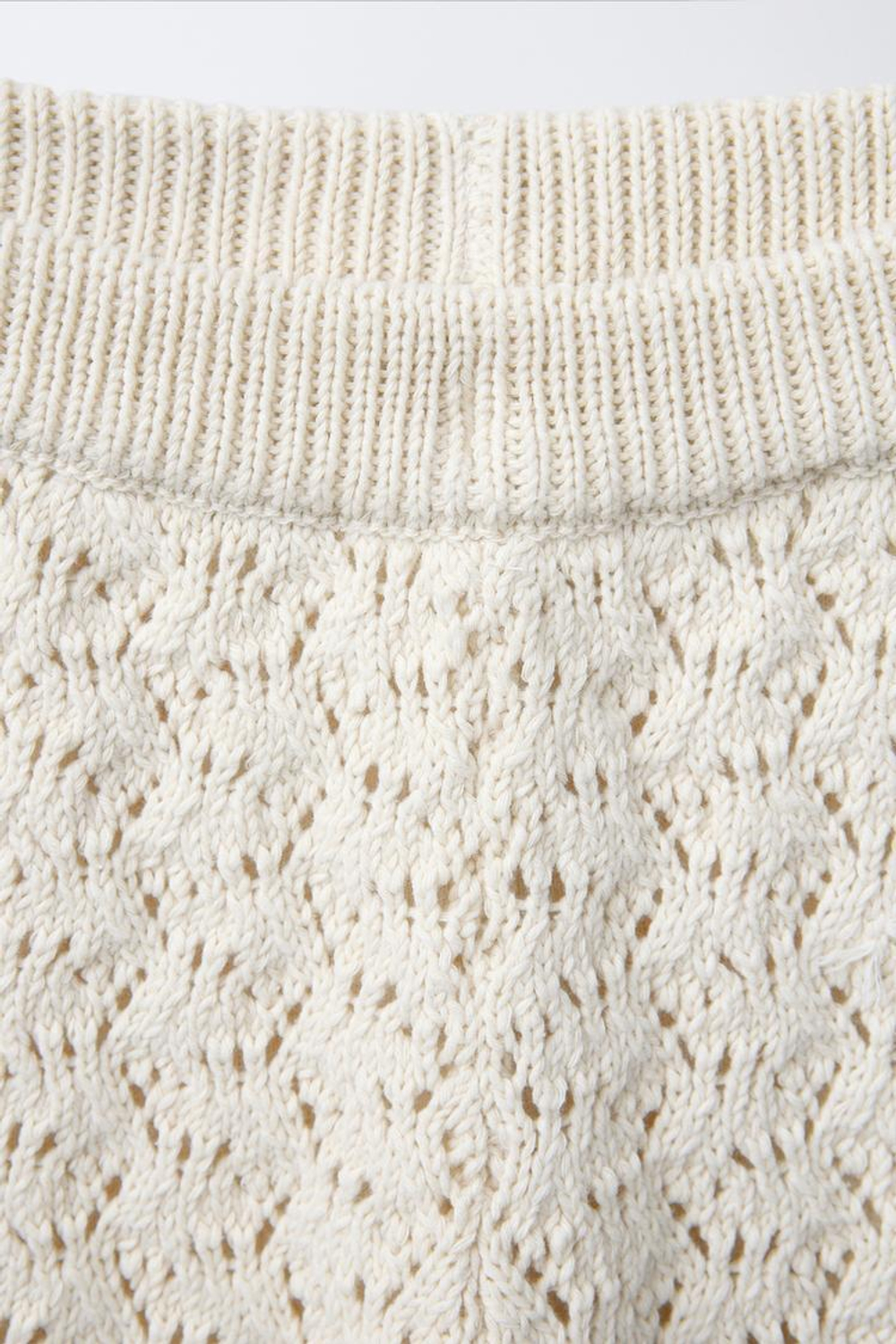 ZARA БРЮКИ FLARE ИЗ КРУЖЕВА КРОШЕ, ЭКРЮ