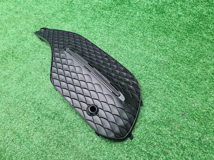 Решетка переднего бампера Mercedes GLE V167 18-24