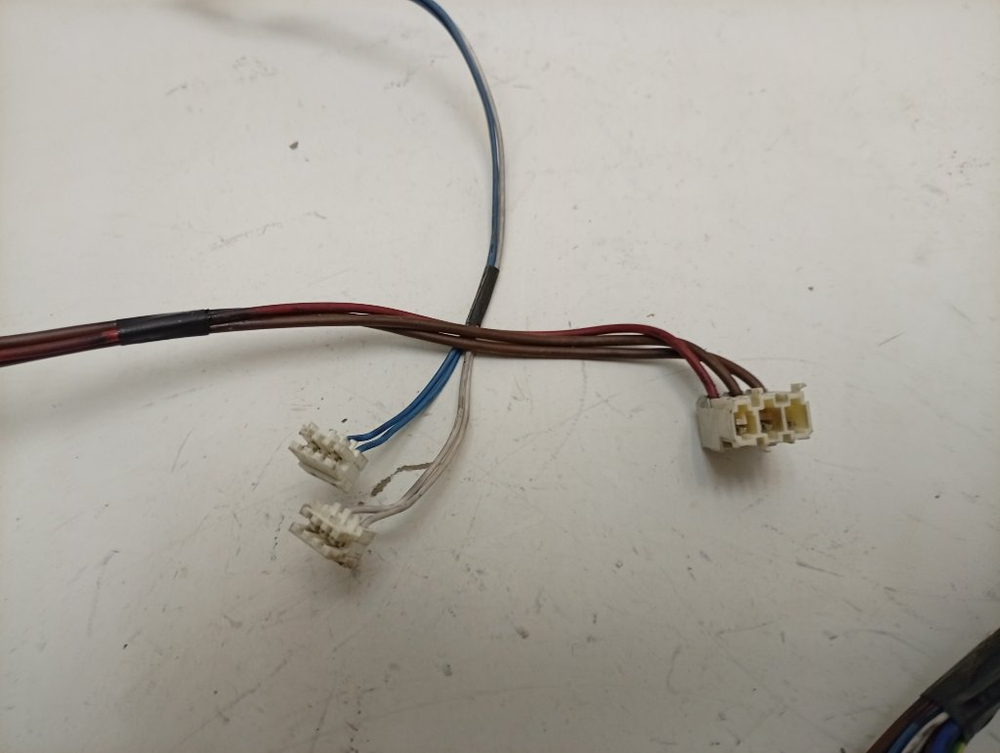 IWUE4105CIS кт64 Комплект проводов для стиральной машины Indesit IWUE4105CIS б/у