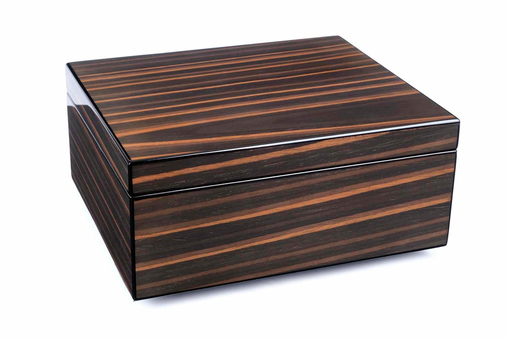 Хьюмидор Tom River на 40 сигар, шпон дерева Макассар