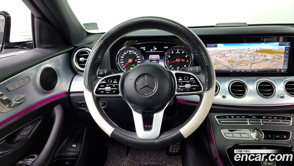 Mercedes-Benz E-Class W213 E250 Avangarde (02.2020)