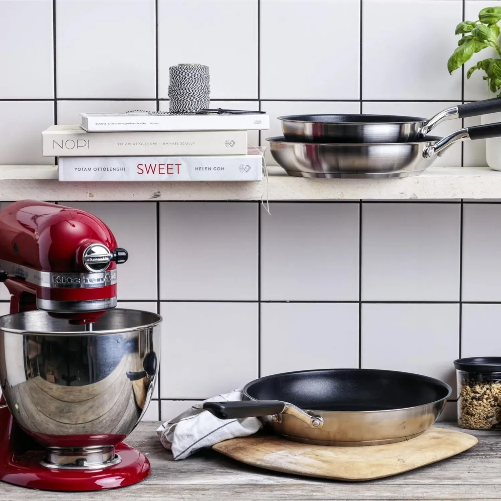 KitchenAid Классическая керамическая сковорода 30 см
