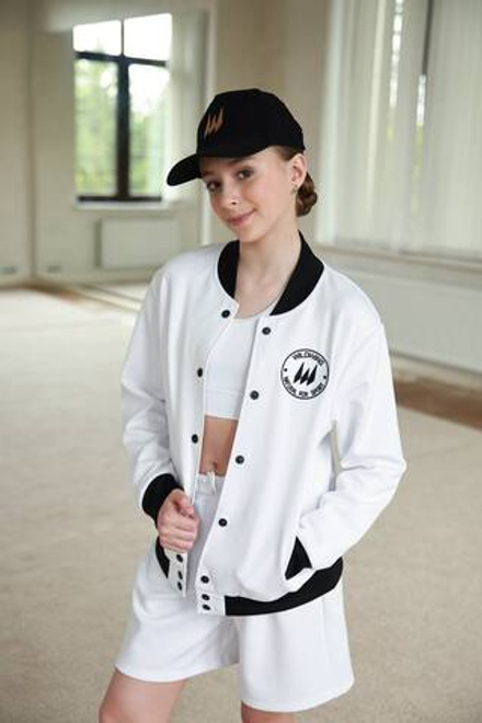 Бомбер белый