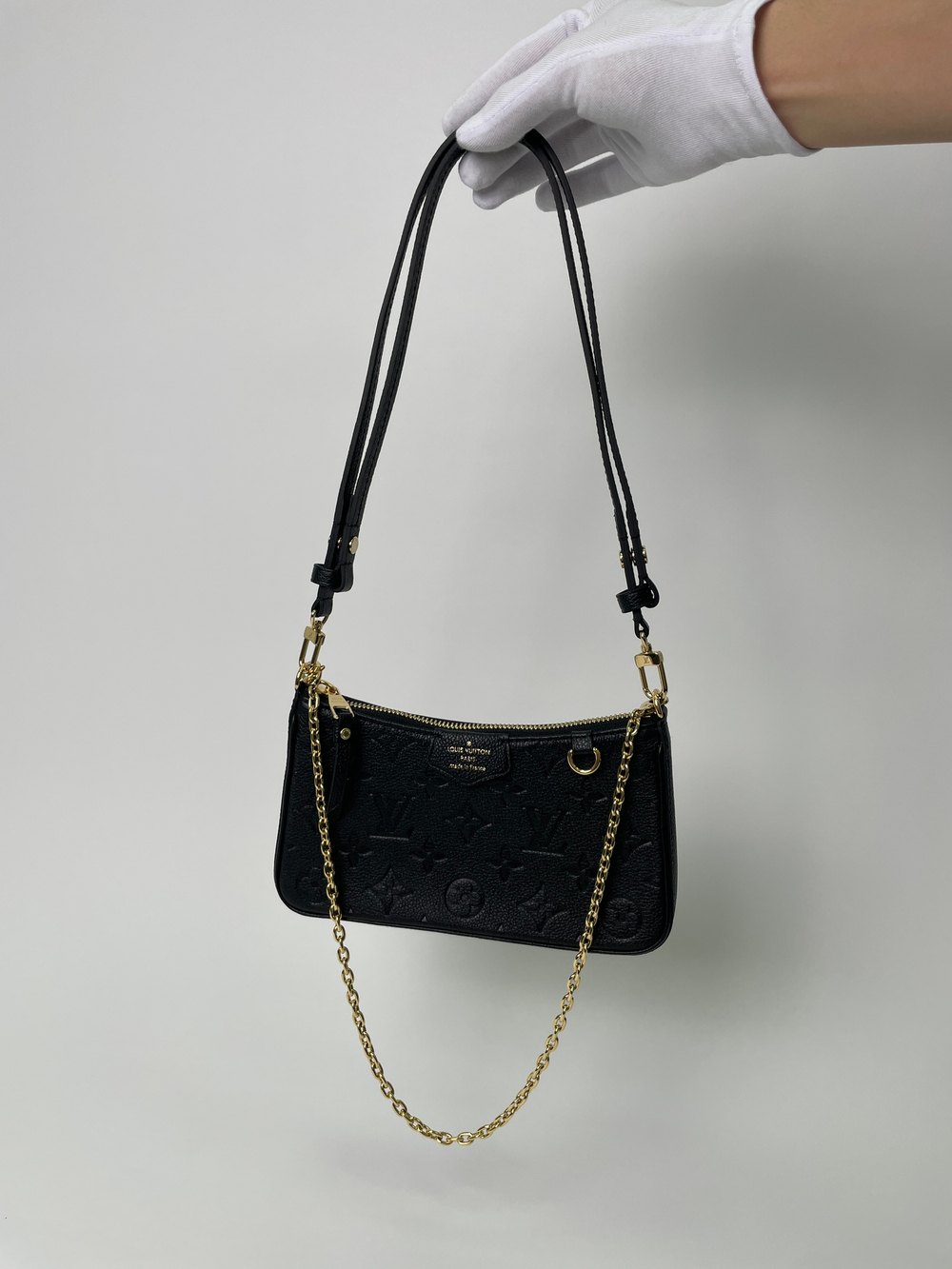 Сумка Louis Vuitton Easy Pouch