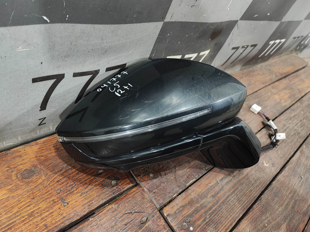 Зеркало правое 12 + 1 pin Omoda C5 22-нв Б/У Оригинал 601000431AAACE