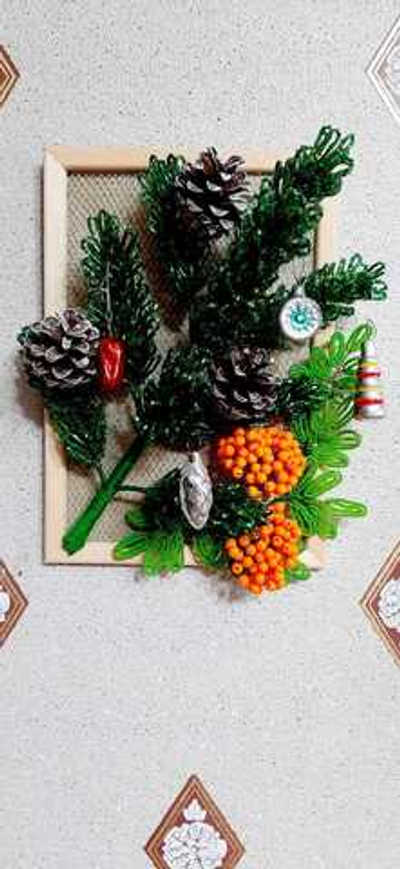 Новогодняя композиция на фоторамке из бисера 24,5см