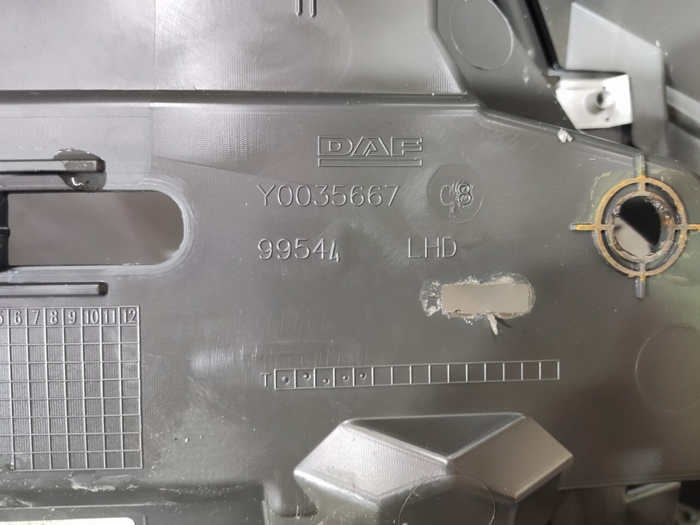 Накладка торпедо 2023г