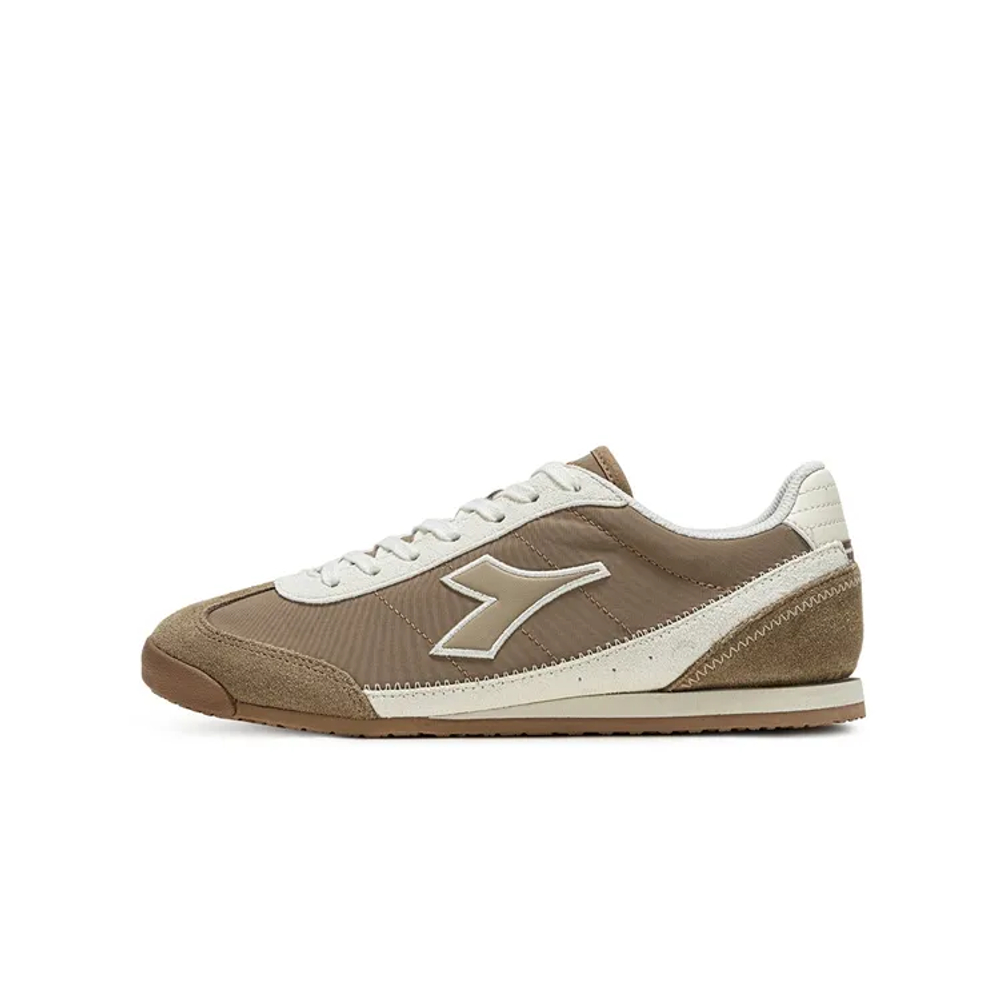 Diadora