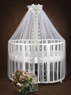 Балдахин с кружевом и брошью "Версаль"