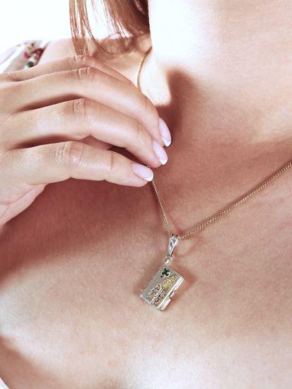 Подвеска Молитвослов. Книжечка с молитвой "Отче Наш"