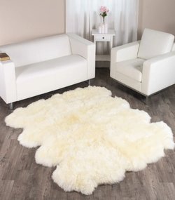 декоративный ковер из овчины