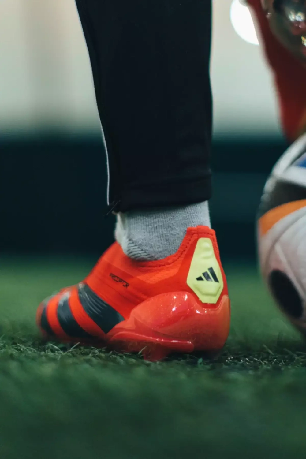 Бутсы adidas Predator Elite LL FG