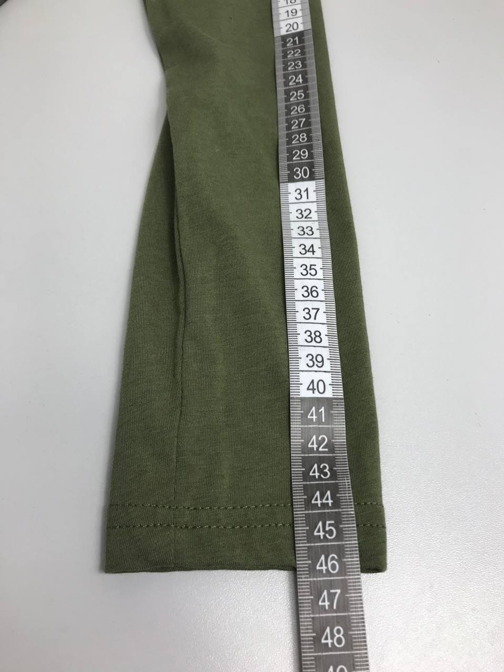 Футболка стильного цвета 46 размер