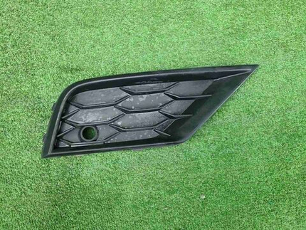 Решетка переднего бампера правая VW Tiguan 2 16-20