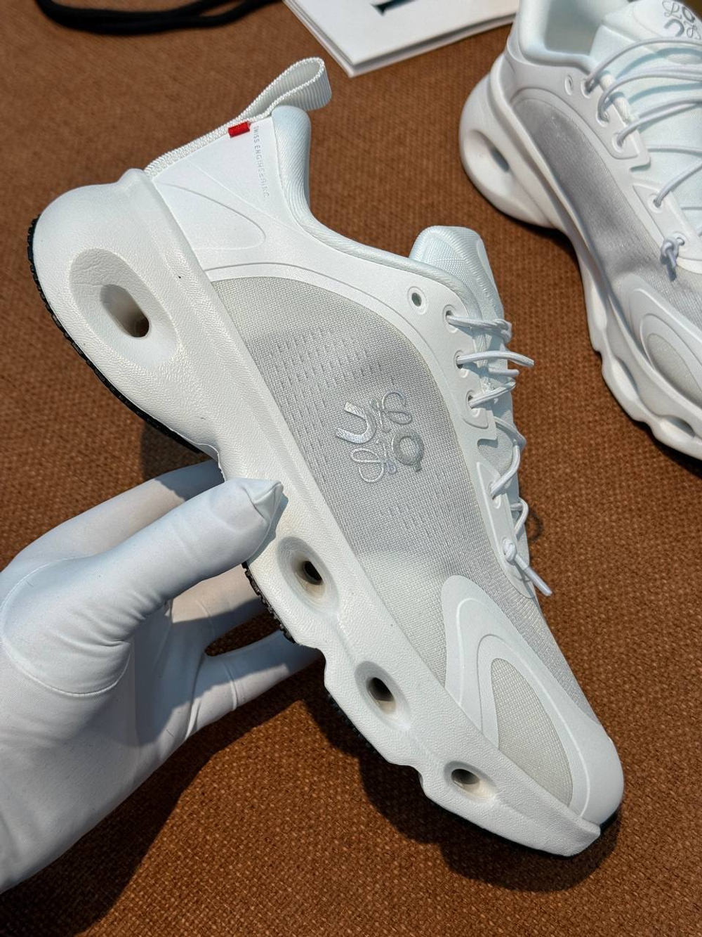 Кроссовки Loewe