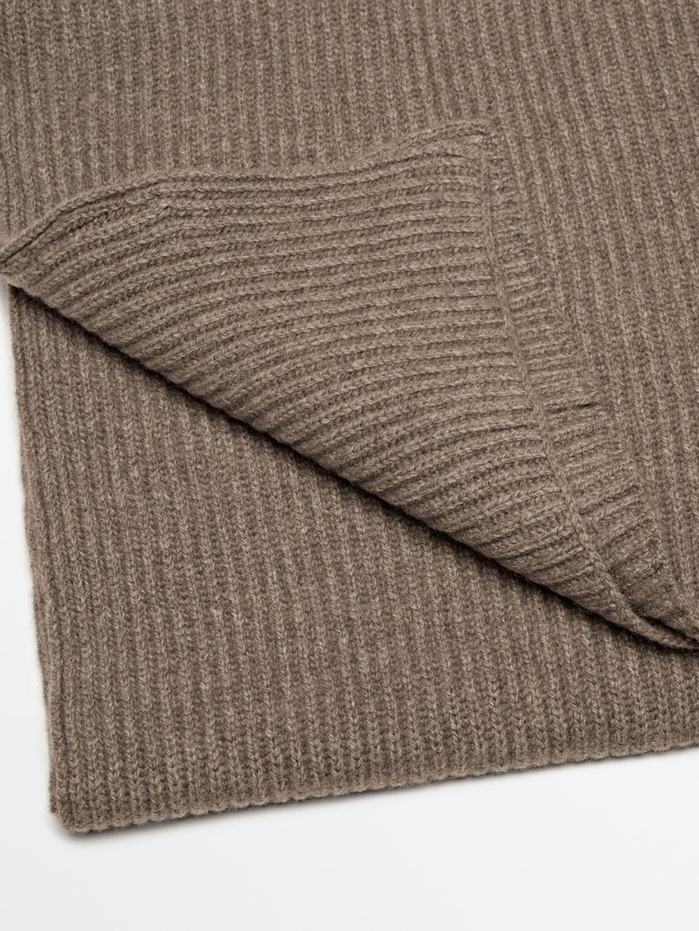 Massimo Dutti Шарф из шерсти и кашемира, норка