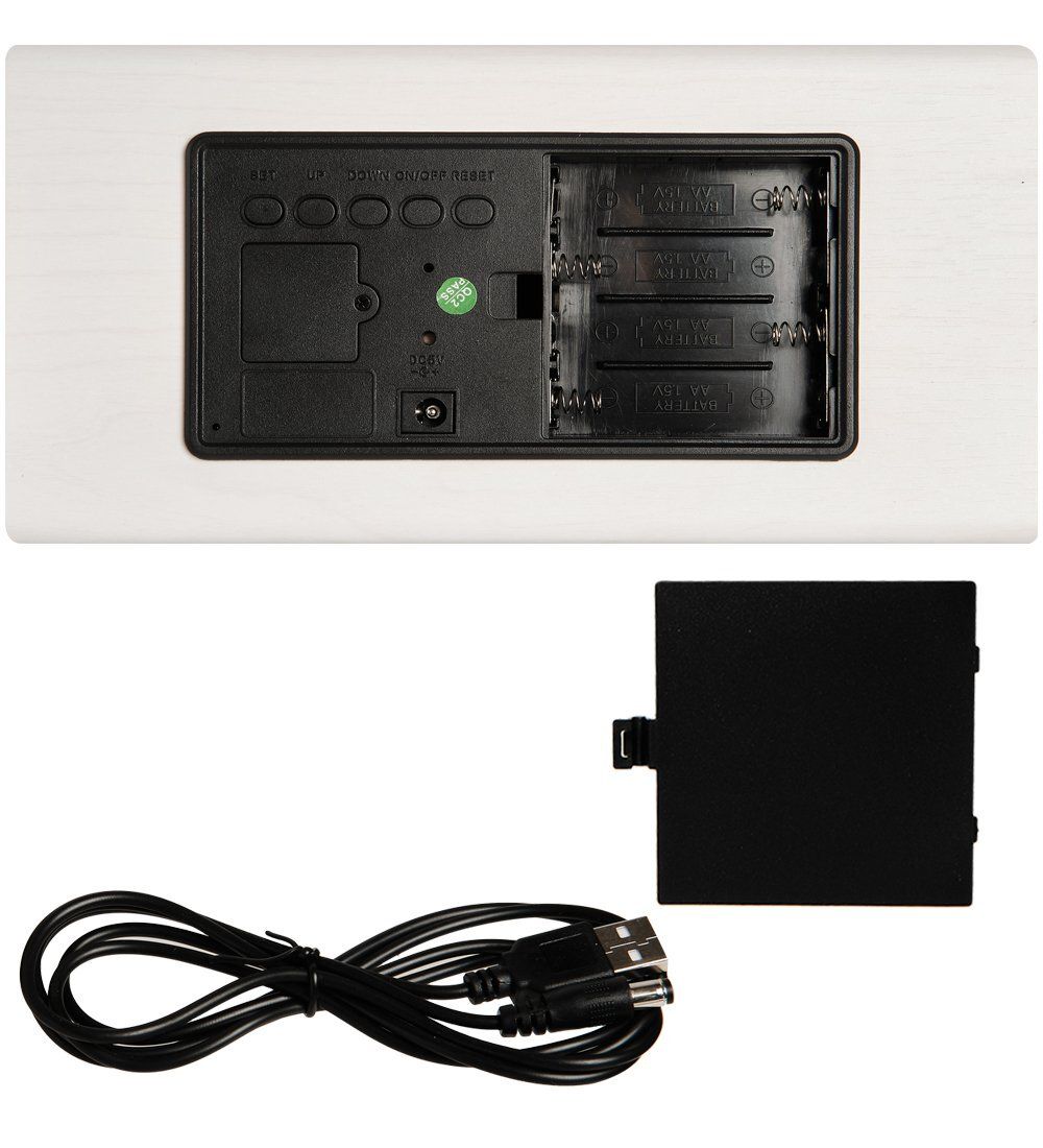 ЯЛ-07-21/11 Часы электронные бол. треугольные (белые с зеленым циферблатом)