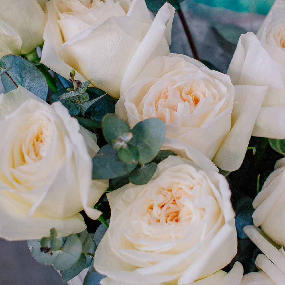 157. Ароматный нежный букет из светлых пионовидных роз