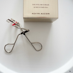 Kevyn Aucoin щипчики для ресниц