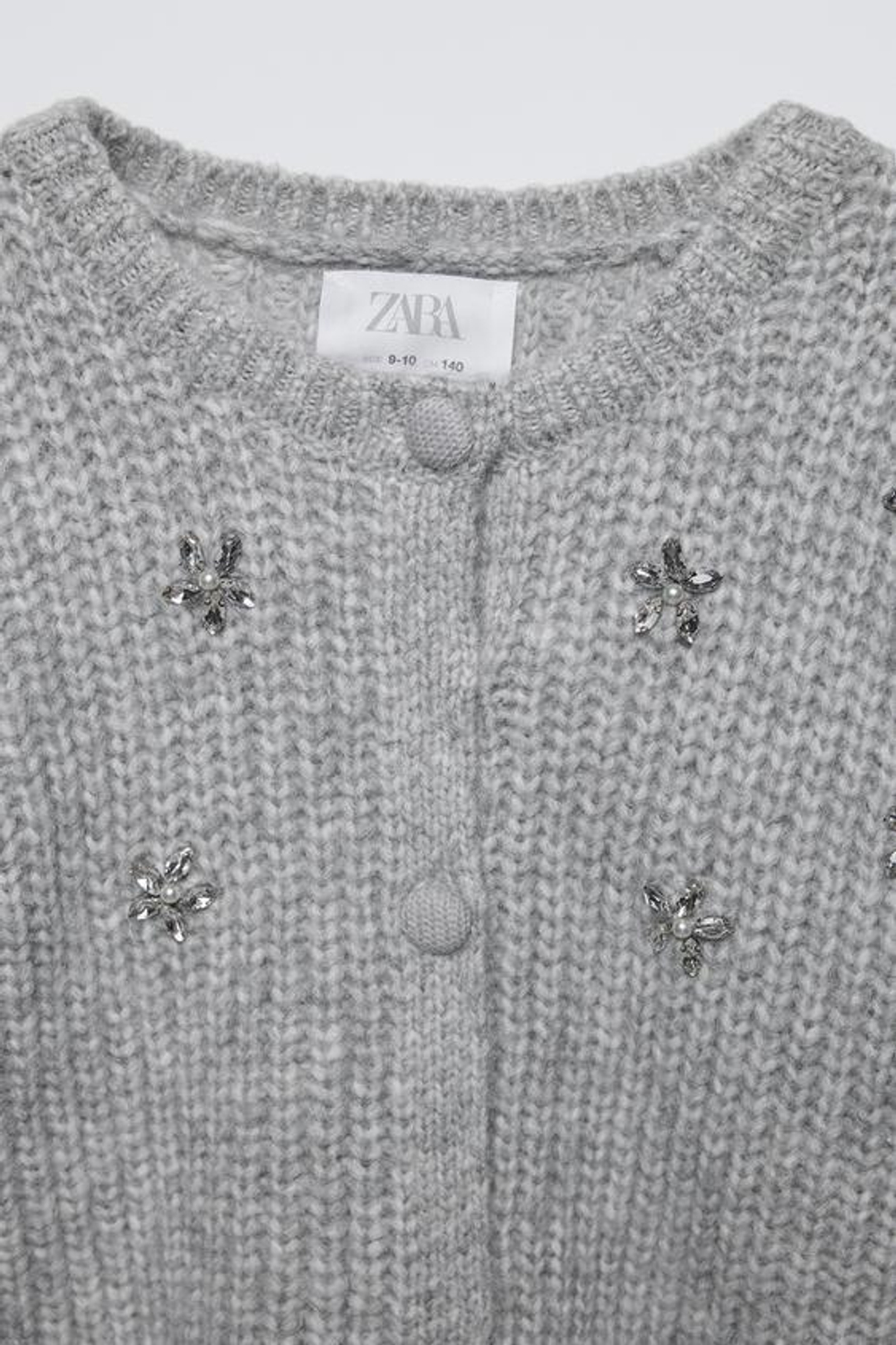 ZARA КАРДИГАН С ПУГОВИЦАМИ И СТРАЗАМИ, ЖЕМЧУЖНО-СЕРЫЙ