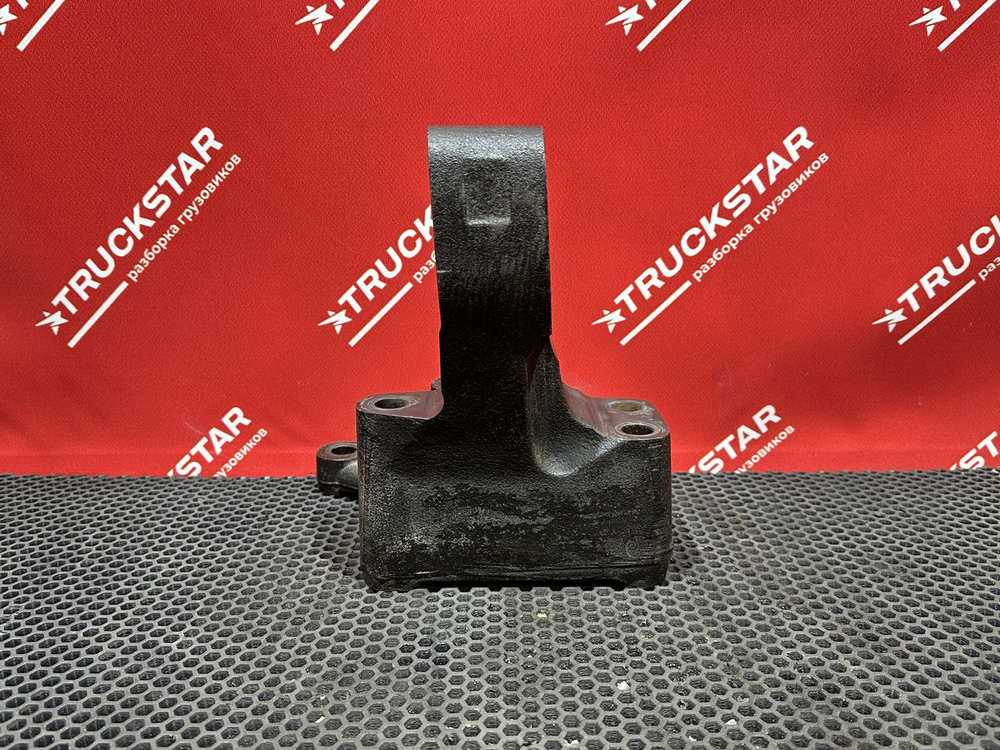 Кронштейн двигателя задний правый