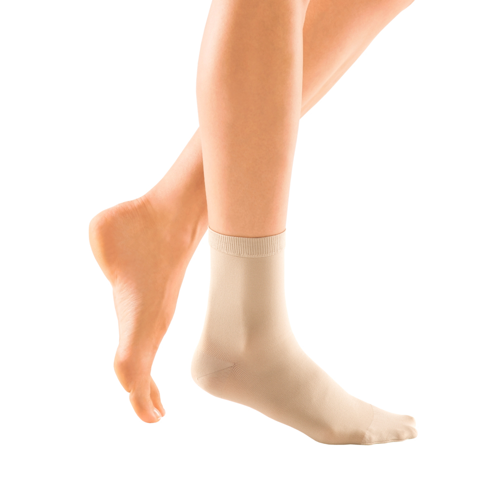 Компрессионный эластичный носок на стопу circaid compression anklet