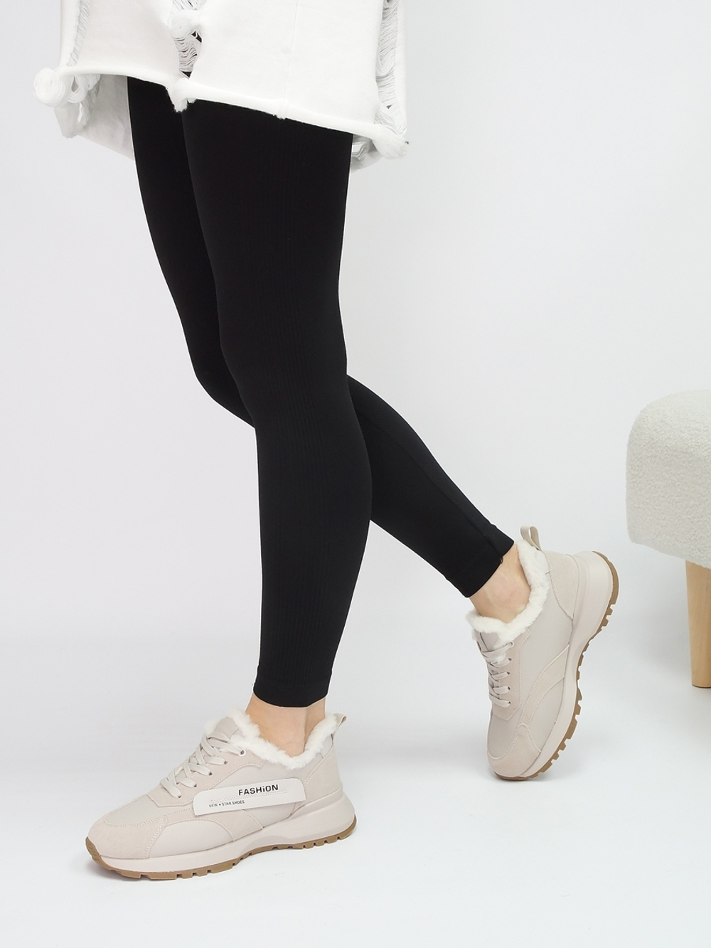 Кроссовки женские зимние