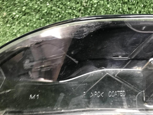 Битая Фара правая BMW X1 F48 (2015-2019) LED