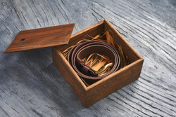 Ремень из гладкой итальянской кожи, цвет «шоколад», латунная пряжка